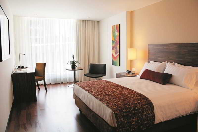 Hotel Estelar Calle 100 Богота Номер фото