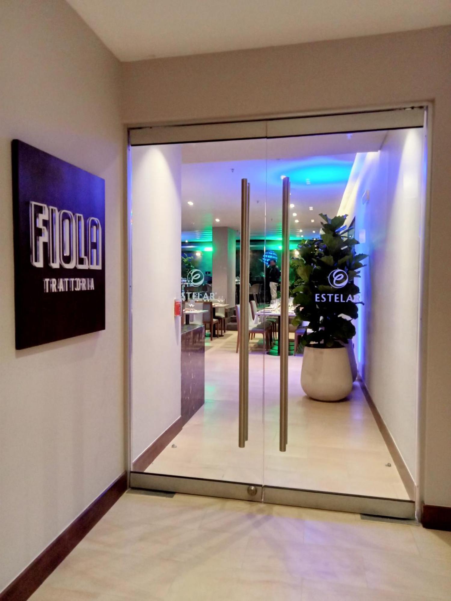 Hotel Estelar Calle 100 Богота Экстерьер фото